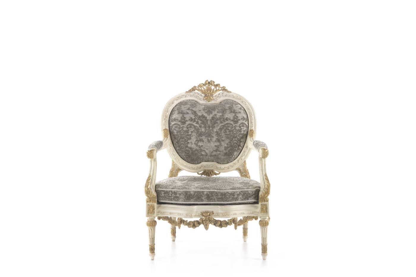 SCARLETT armchair &ndash; Transform your space with sophisticated Made in Italy classic armchairs.