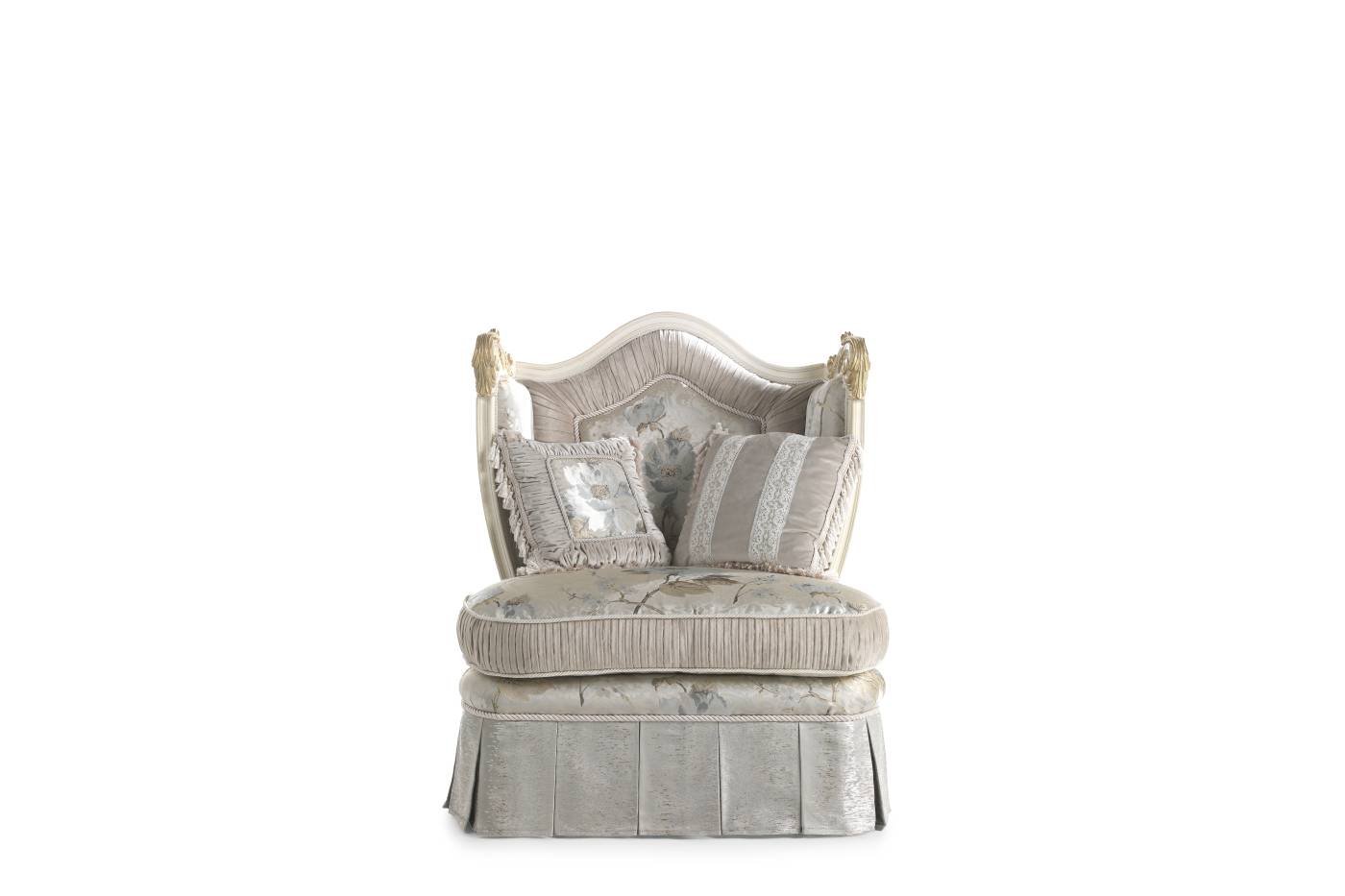 SCARLETT armchair - A luxury experience with the Domus collection and its classic luxurious furniture