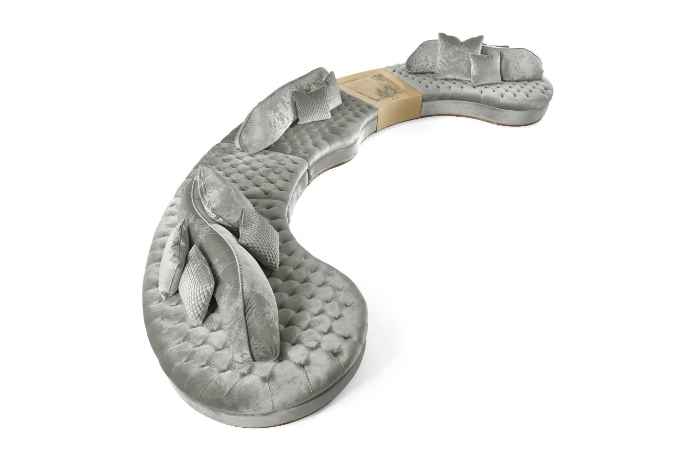 TOKYO sectional sofa - A luxury experience with the Oro Bianco collection and its classic luxurious furniture