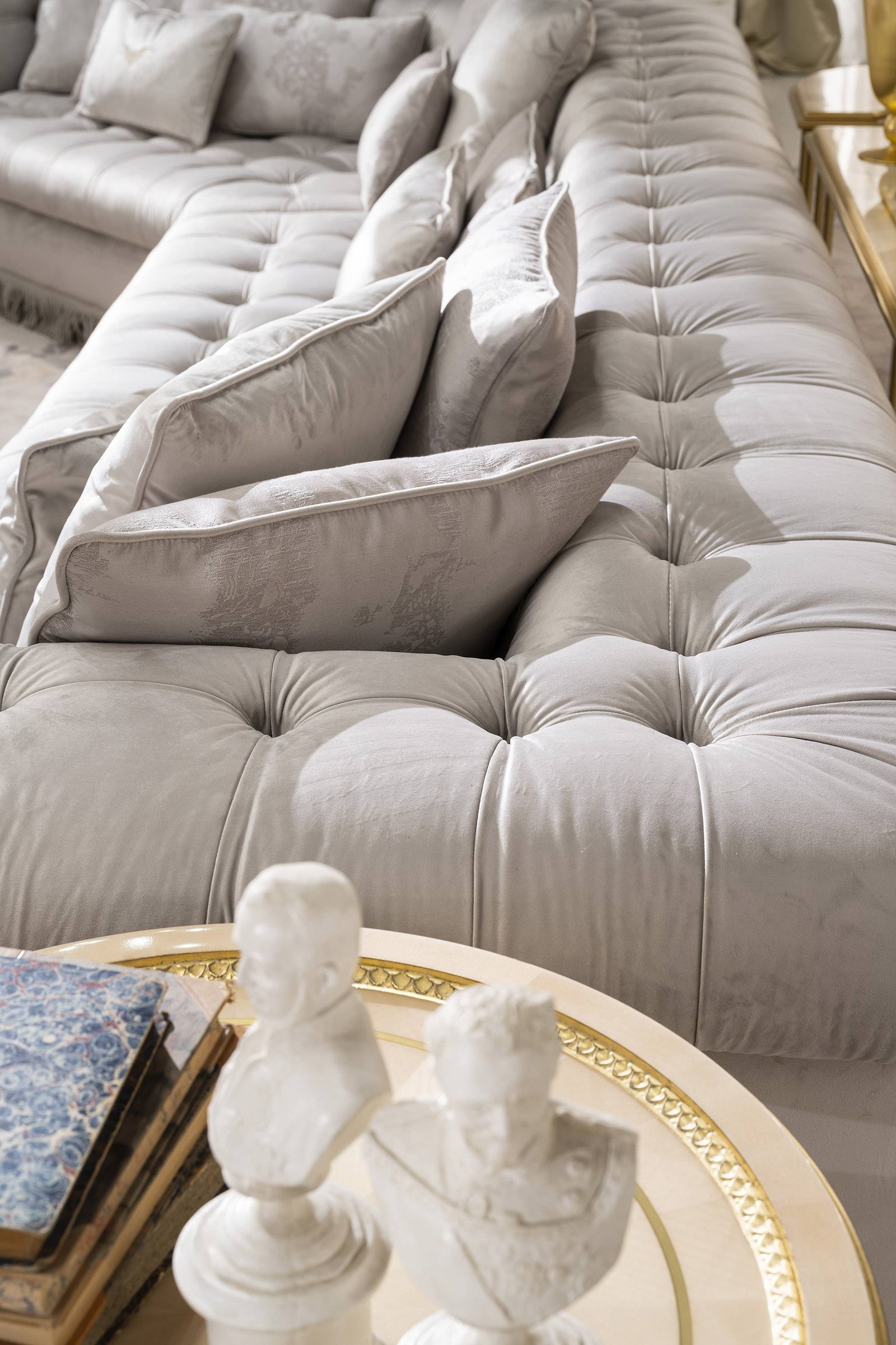 JC_Eclectic Decor_GrandArmee Living_03