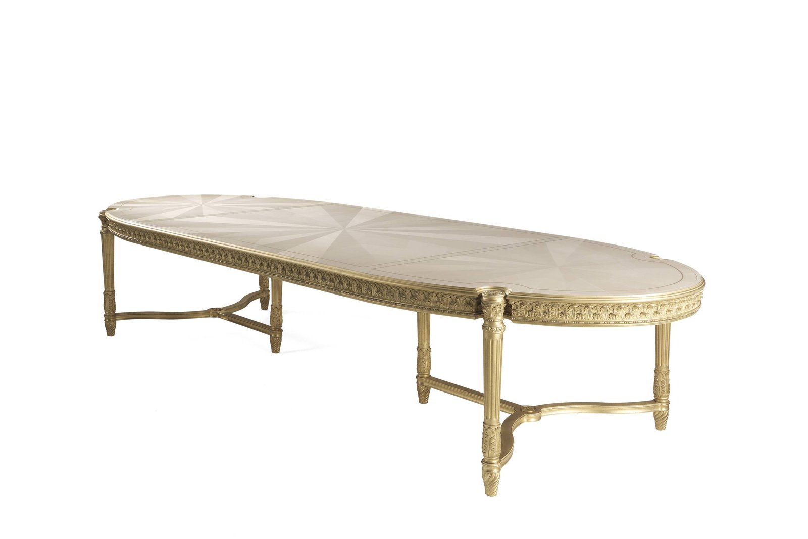 BOULEVARD dining table - Discover the epitome of luxury with the H&eacute;ritage collection by Jumbo Collection, fully custom made for tailor-made projects.