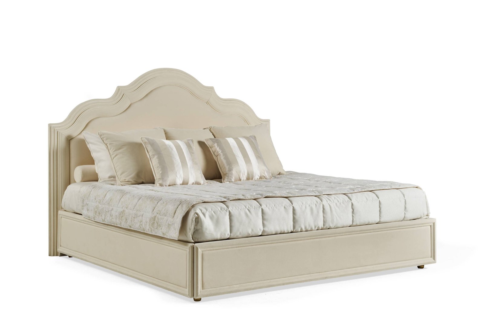 NARCISSE bed &ndash; Transform your space with luxury Made in Italy classic BEDS of H&eacute;ritage collection.