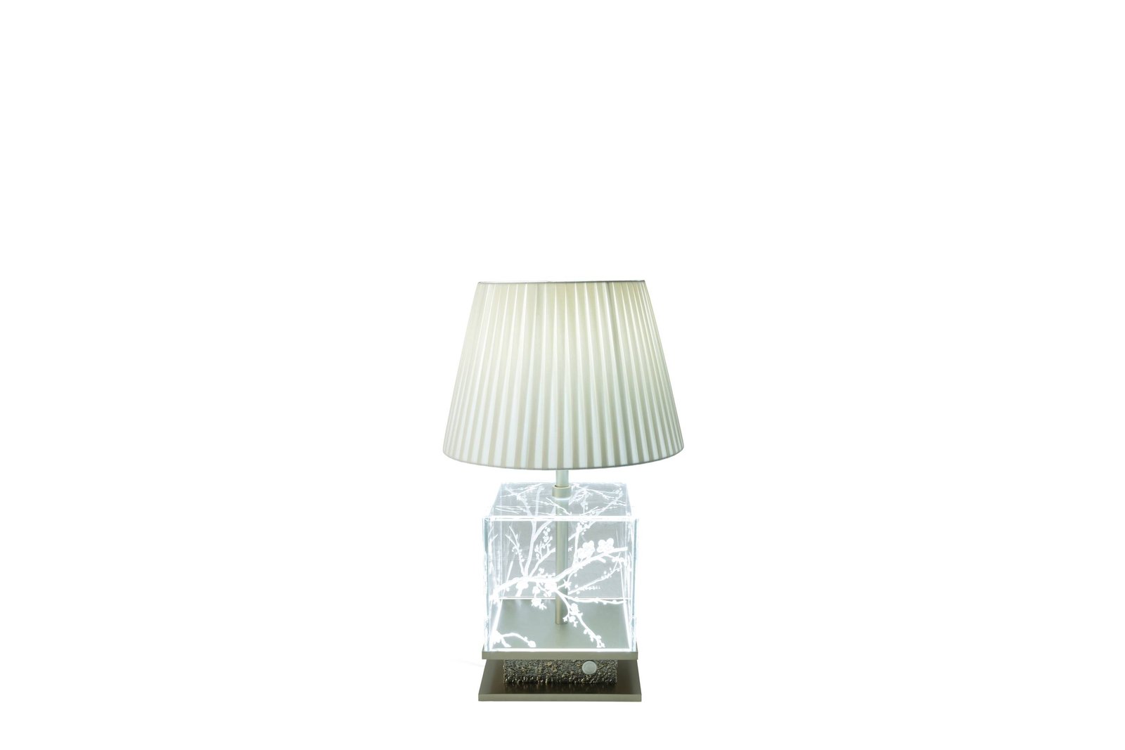 FUJI table lamp &ndash; Transform your space with luxury Made in Italy classic lights of H&eacute;ritage collection.