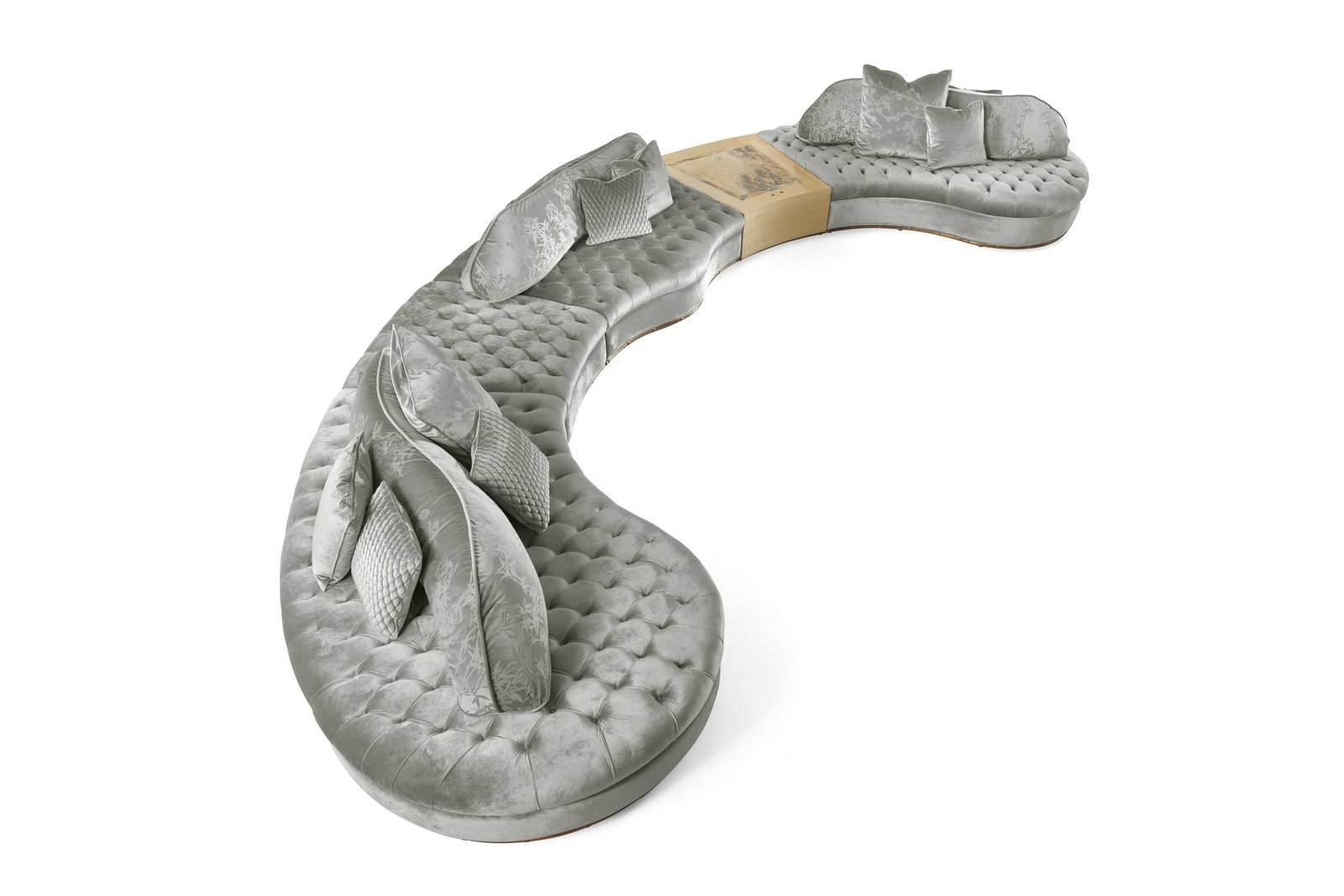 TOKYO sectional sofa - A luxury experience with the Oro Bianco collection and its classic luxurious furniture