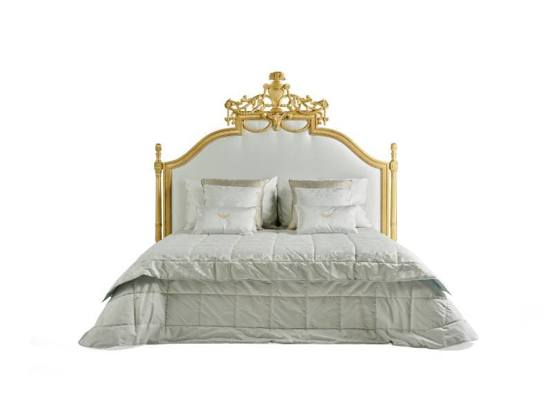 COURONNE bed &ndash; Transform your space with luxury Made in Italy classic BEDS of H&eacute;ritage collection.